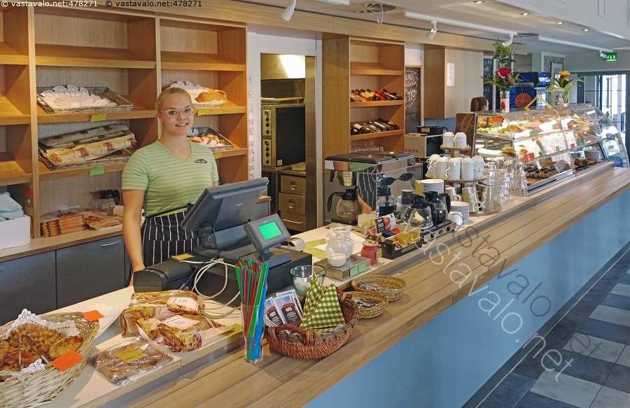 Kuvahaun tulos haulle kahvilan myyjä