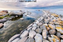 kivinen-aallonmurtaja