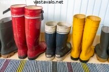 saappaita-hyvassa-jarjestyksessa