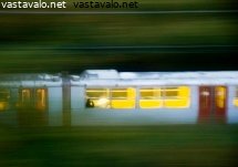 juna-yksinaista-miesta-kuljettaa