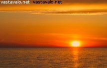aurinko-painuu-mailleen