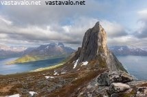 vuoren-huippu-maailman-laidalla