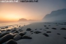 kesayo-norjanmeren-rannalla