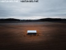 lato-keskella-peltoa