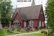 kaunis-punainen-puukirkko