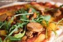 vegepitsaa-terassilla