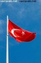 turkin-kansallislippu-liehumassa