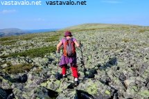 keskinenlaki-ja-vaeltaja-rakkakivikossa