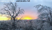 aurinko-nousee-tunturissa