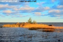 mikonkarin-rantakivikko-ja-jarviruoot-ruskavareissa