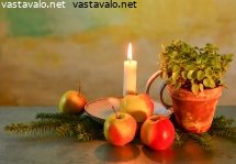 jouluomenat-kynttilanvalossa