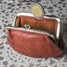 kolikko-putoaa-pussiin