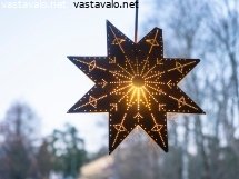 joulutahti-ikkunassa