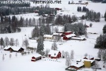 talvinen-kylamaisema-karajoelta