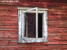 vanhan-talon-avonainen-ikkuna