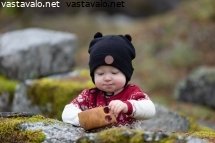lapsi-kuksa-kadessa