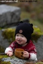 lapsi-kuksa-kadessa