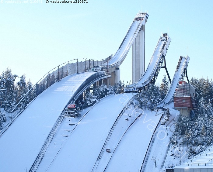 Kuva Trio Lahti kisakaupunki monttu kisamonttu mäki mäet mäkihyppy