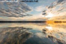 auringonlasku-vesijarvella
