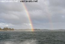 sataa-paistaa-myrskyaa