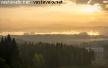 sumuinen-kaupunkinakyma-laajavuoren-huipulta