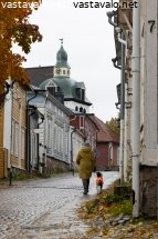 kavelylla-vanhan-porvoon-kirkkokadulla