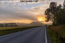 pyoralla-auringonnousussa