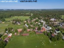 ahlaisten-kyla