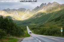 tie-vuoriston-keskella
