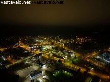 oitin-keskustaa-illalla