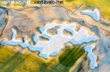 kytajan-golfkentan-hiekkaeste