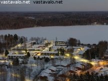taloja-katumajarven-rannalla