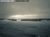 tummat-pilvet