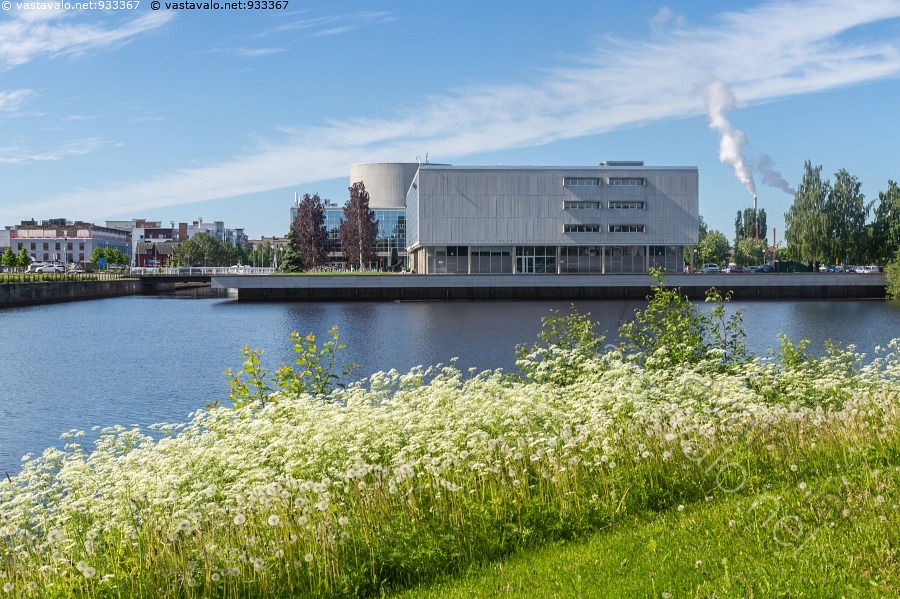 kuva-oulun-p-kirjasto-oulun-p-kirjasto-kirjasto-v-nmanninsaari