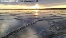 auringonlasku-jaisella-rannalla