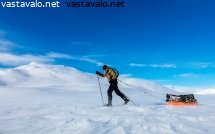 ahkiota-vetamassa-pihtsusjarvella