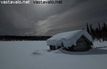 vanha-lato-kuutamolla