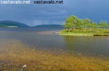 peltojarvi-ennen-ukkosmyrskya