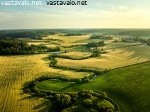 mutkitteleva-joki-peltoaukealla