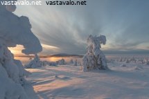 auringonlasku-levilla