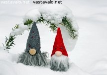 harmaa-ja-punainen-tonttu