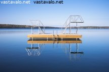 uimahyppyteline-jarven-selalla