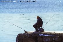 kalastaja-maaliskuun-auringossa