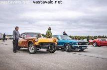 vintage-autolla-kilparadalla