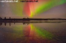 revontulet-luirojarven-ylla