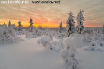 kaamoksen-keskipaivan-varit