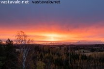 auringonnousu-maaseudulla