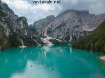 puuveneet-sinisella-jarvella