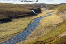 pieni-joki-laaksossaan