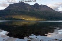 vuonon-rannalla